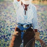 Emily Manis Photo 10