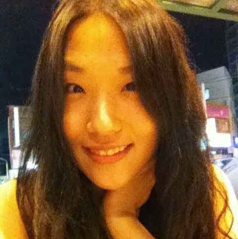 Monica Lee Photo 18