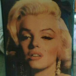 Kelly Walker Photo 32