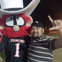 Taylor Tavarez Photo 6