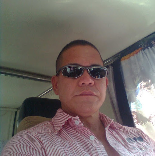 Richard Centeno Photo 22