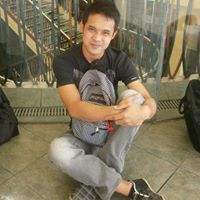 Richard Centeno Photo 14